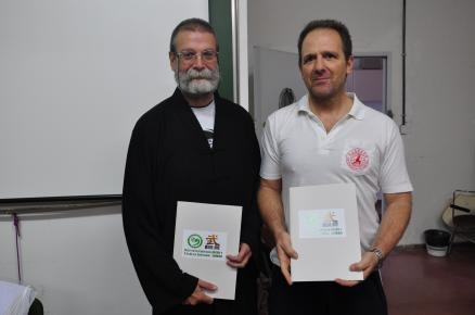Los profesores Javier del Valle y Juan Campos presentan la programación del curso
